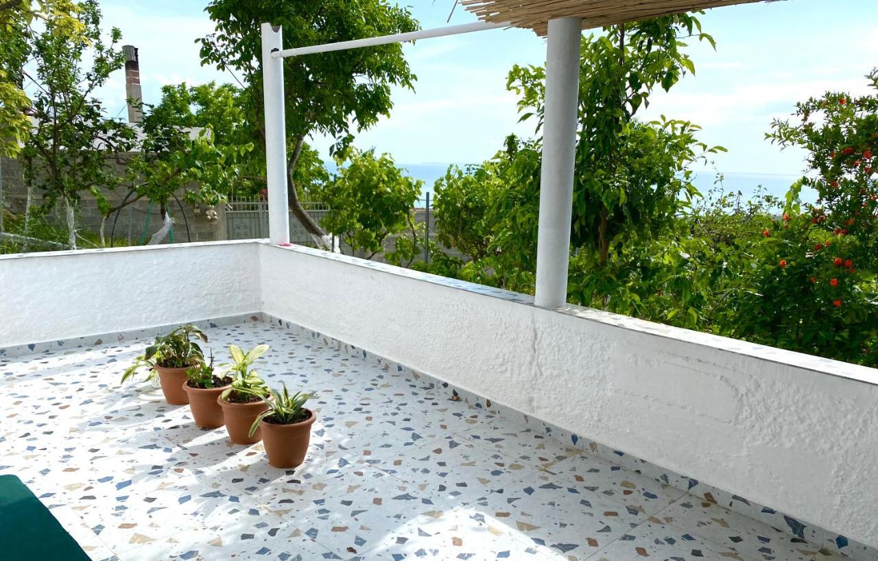 Maison Bellevue - 2 Bdrm Villa In Borsh Beach ภายนอก รูปภาพ